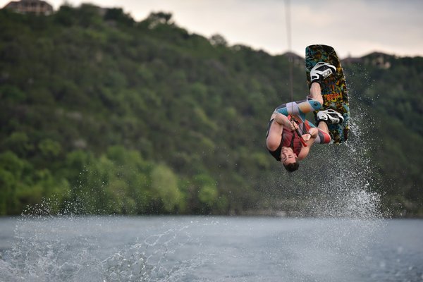 Comment structurer un entraînement pour une compétition de wakeboard?